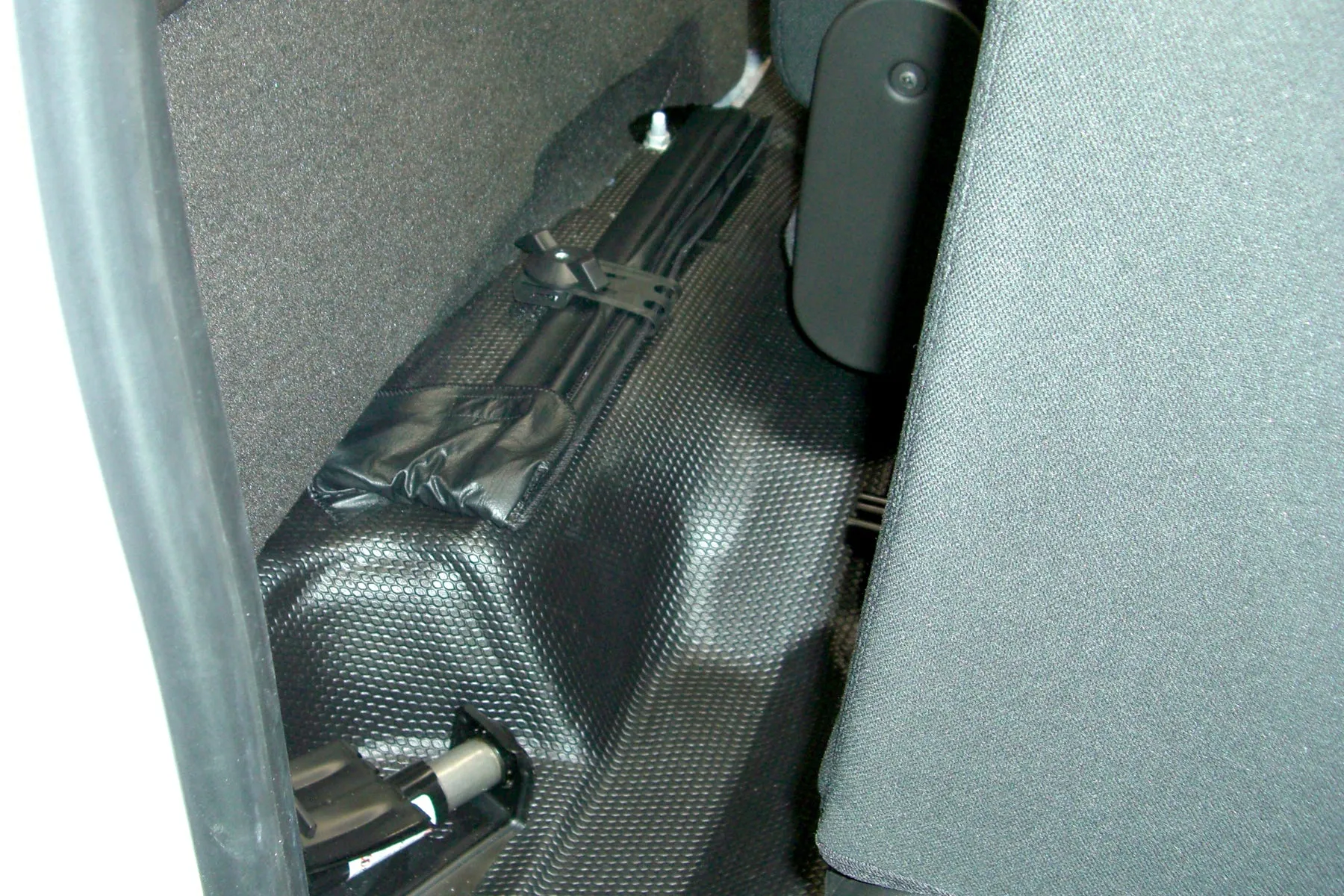 DU-HA 10058 DU-HA® Behind The Seat Storage; Incl. Gun Rack/Organizer; Black;